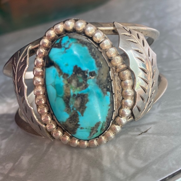 Navajo Jewelry - 1970’s Authentic Vintage Navajo Sterling Turquoise Cuff Bracelet